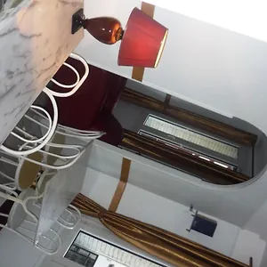  Hotel Mary's